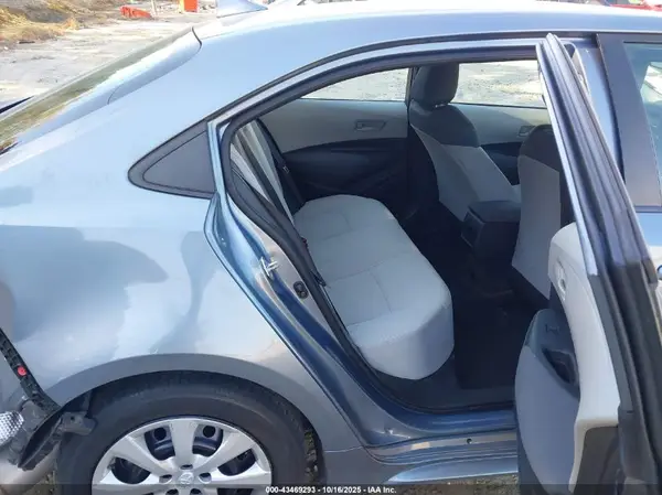 5YFEPMAEXNP382280 2022 TOYOTA COROLLA - Image 8