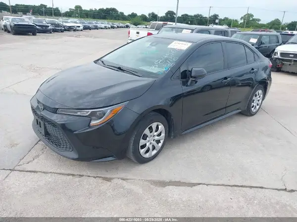 5YFEPMAEXNP384563 2022 TOYOTA COROLLA - Image 2