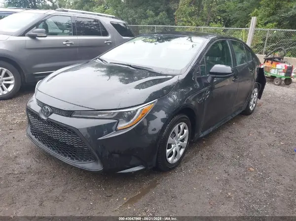 5YFEPMAEXNP385597 2022 TOYOTA COROLLA - Image 2