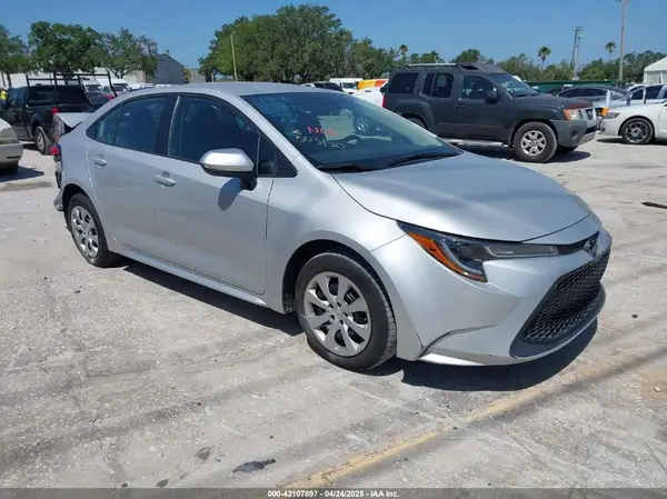 5YFEPMAEXNP385874 2022 TOYOTA COROLLA - Image 1