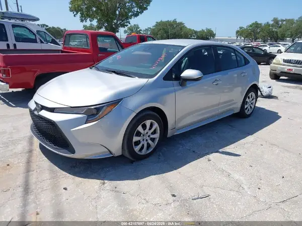 5YFEPMAEXNP385874 2022 TOYOTA COROLLA - Image 2