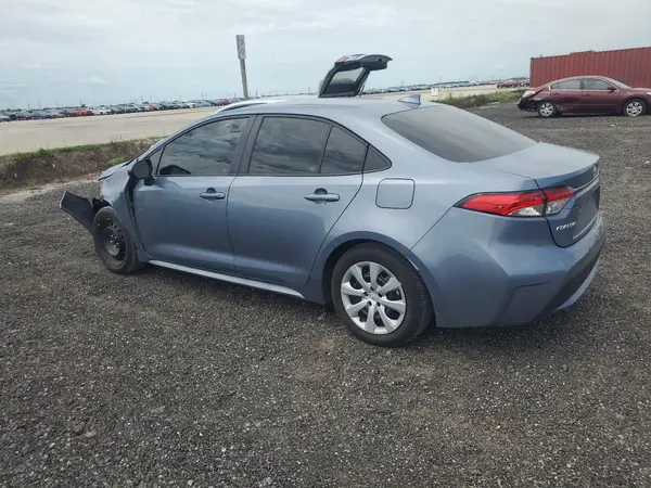 5YFEPMAEXNP388693 2022 TOYOTA COROLLA - Image 2