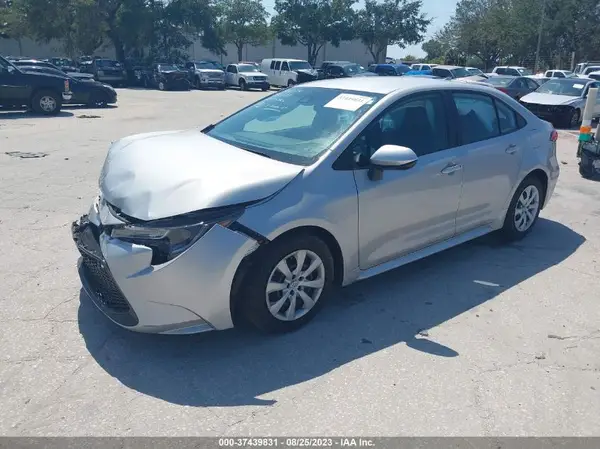 5YFEPMAEXNP390654 2022 TOYOTA COROLLA - Image 2