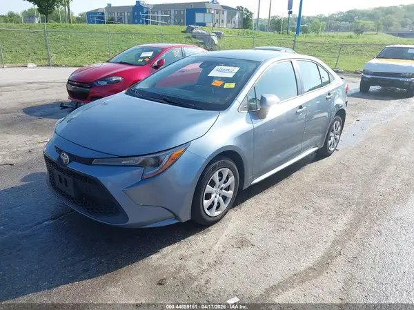 5YFEPRAE0LP058958 2020 TOYOTA COROLLA - Image 2