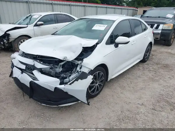 5YFEPRAE0LP072309 2020 TOYOTA COROLLA - Image 2