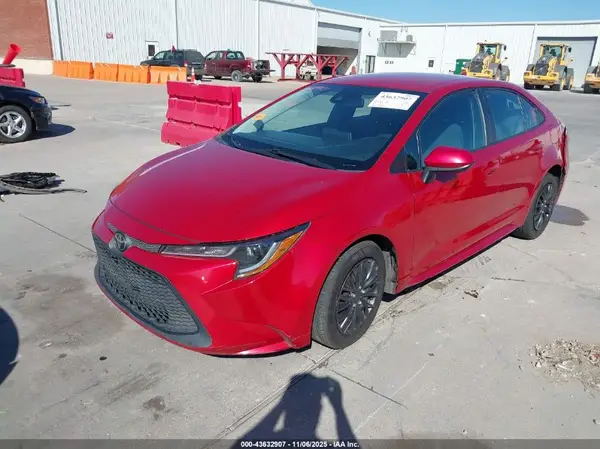 5YFEPRAE0LP092334 2020 TOYOTA COROLLA - Image 2