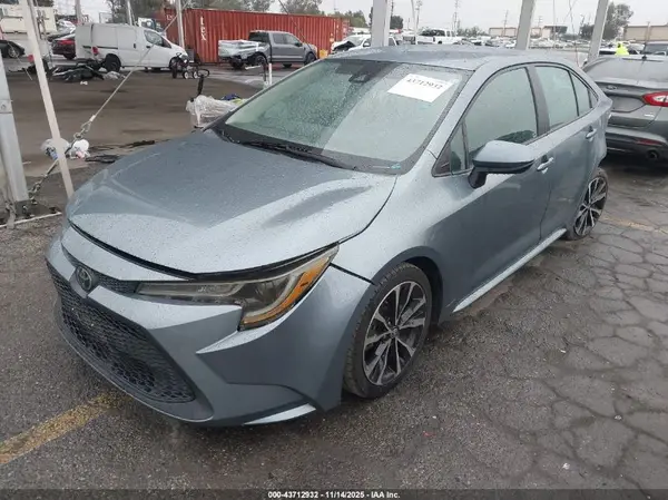 5YFEPRAE0LP103817 2020 TOYOTA COROLLA - Image 2