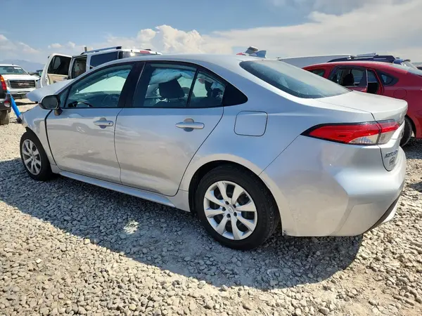 5YFEPRAE0LP121833 2020 TOYOTA COROLLA - Image 2