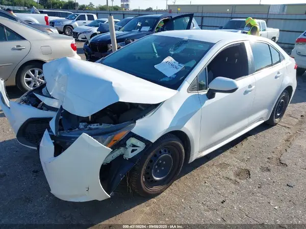 5YFEPRAE0LP124375 2020 TOYOTA COROLLA - Image 2