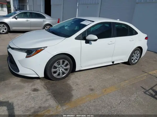 5YFEPRAE0LP126305 2020 TOYOTA COROLLA - Image 2