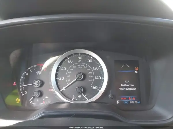 2020 TOYOTA COROLLA auction photo 7