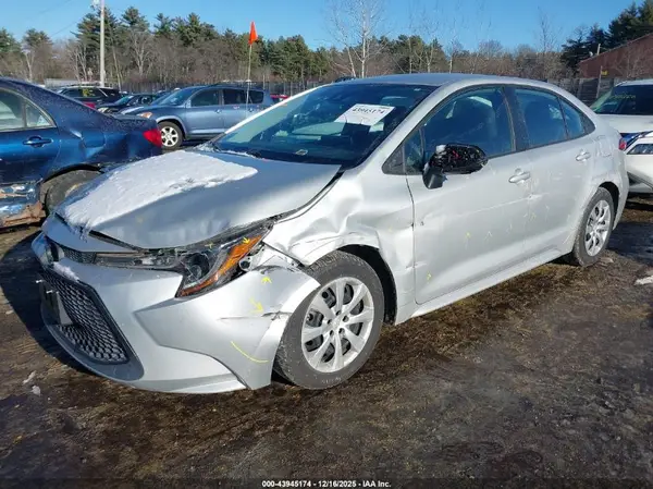 5YFEPRAE1LP082038 2020 TOYOTA COROLLA - Image 2
