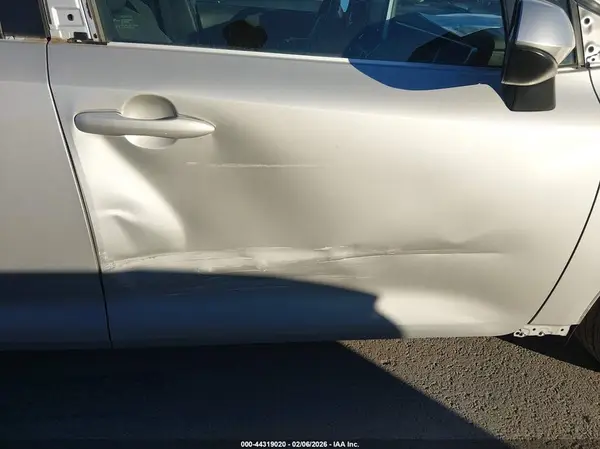 2020 TOYOTA COROLLA auction photo 6