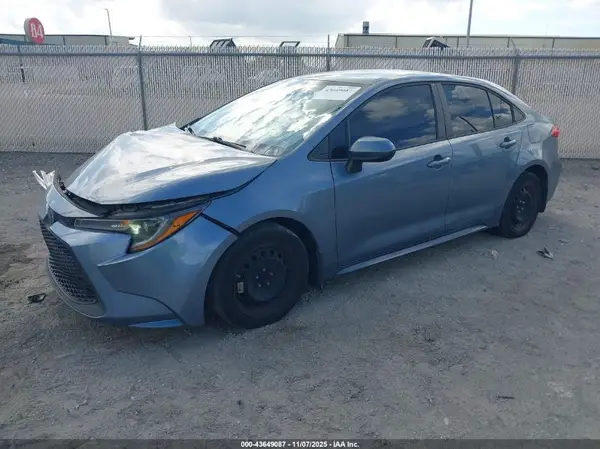 5YFEPRAE1LP128807 2020 TOYOTA COROLLA - Image 2