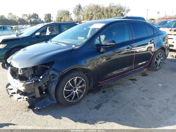 5YFEPRAE1LP139404 2020 TOYOTA COROLLA - Image 2