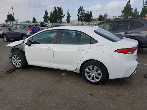 5YFEPRAE2LP070142 2020 TOYOTA COROLLA - Image 2