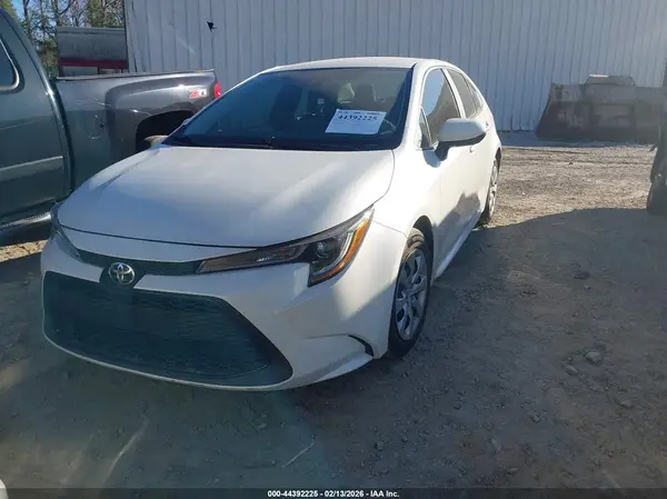 5YFEPRAE2LP073364 2020 TOYOTA COROLLA - Image 2