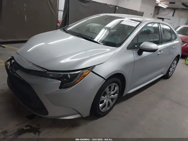 5YFEPRAE2LP078113 2020 TOYOTA COROLLA - Image 2