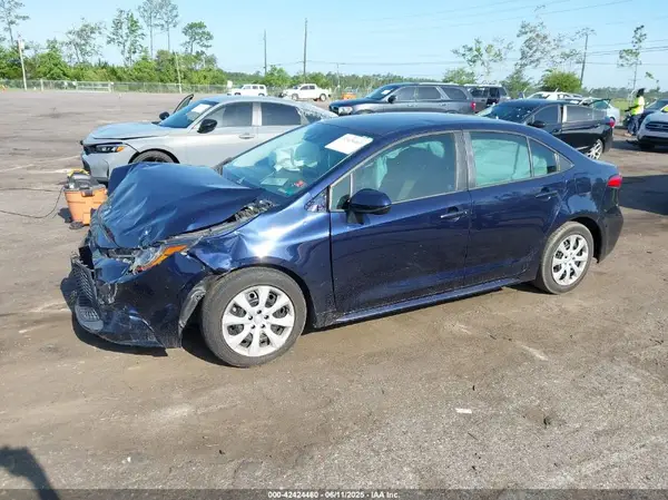 5YFEPRAE2LP082338 2020 TOYOTA COROLLA - Image 2