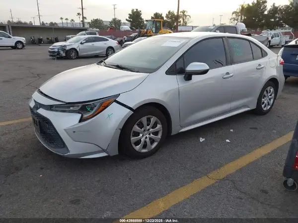 5YFEPRAE2LP091511 2020 TOYOTA COROLLA - Image 2