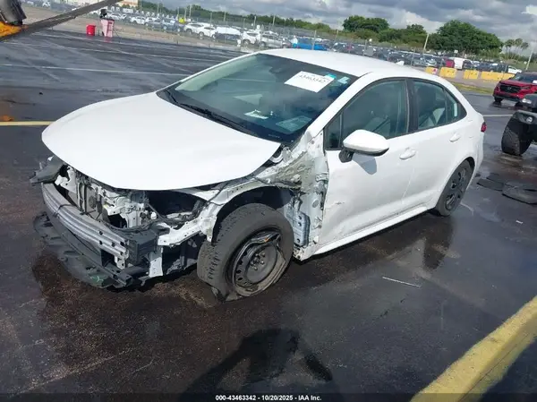 5YFEPRAE2LP108582 2020 TOYOTA COROLLA - Image 2