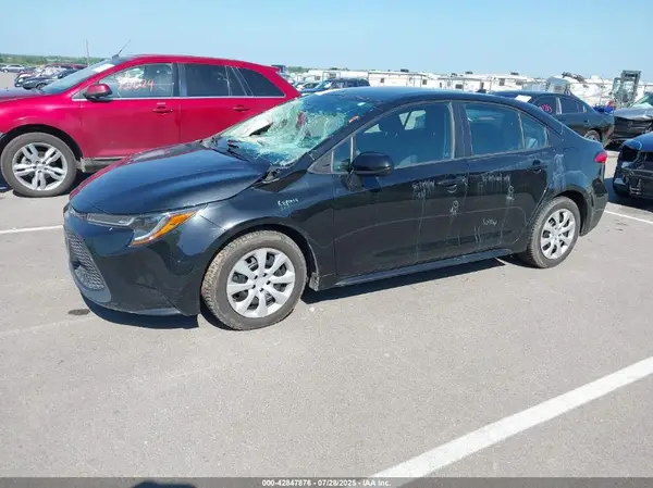 5YFEPRAE3LP042267 2020 TOYOTA COROLLA - Image 2