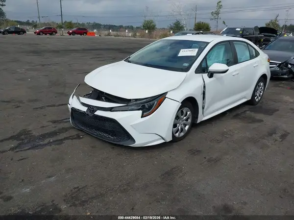 5YFEPRAE3LP047209 2020 TOYOTA COROLLA - Image 2