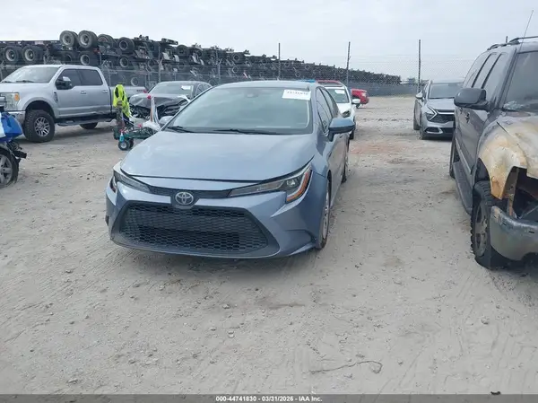 5YFEPRAE3LP066438 2020 TOYOTA COROLLA - Image 2