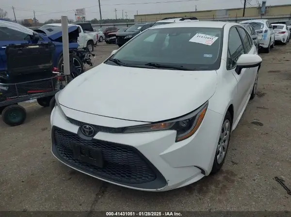 5YFEPRAE3LP067640 2020 TOYOTA COROLLA - Image 2