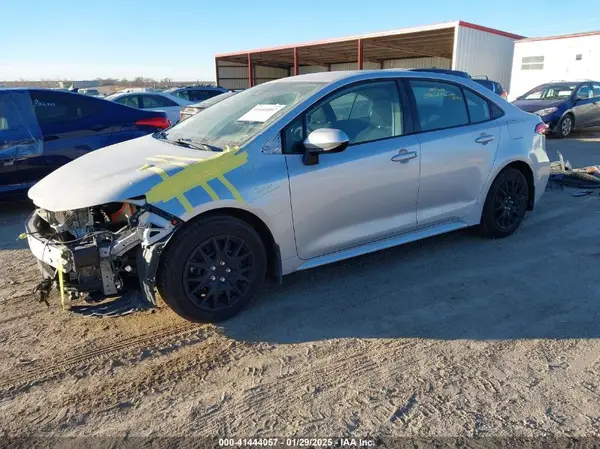 5YFEPRAE3LP074748 2020 TOYOTA COROLLA - Image 2