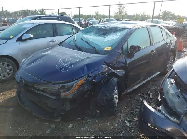 5YFEPRAE3LP078766 2020 TOYOTA COROLLA - Image 2