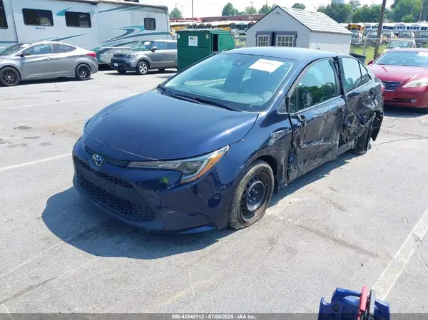 5YFEPRAE3LP090710 2020 TOYOTA COROLLA - Image 2