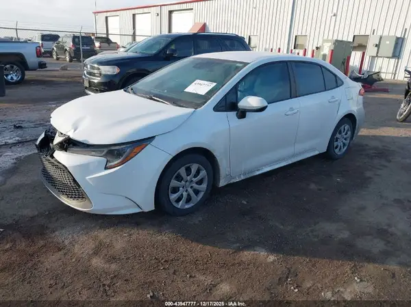 5YFEPRAE3LP110602 2020 TOYOTA COROLLA - Image 2