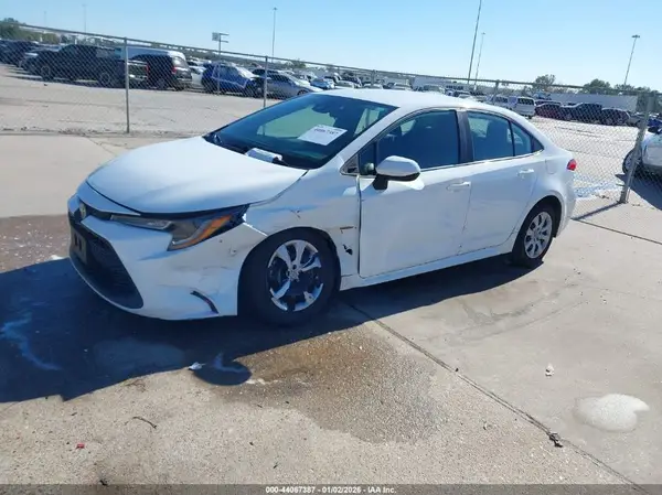 5YFEPRAE4LP117333 2020 TOYOTA COROLLA - Image 2