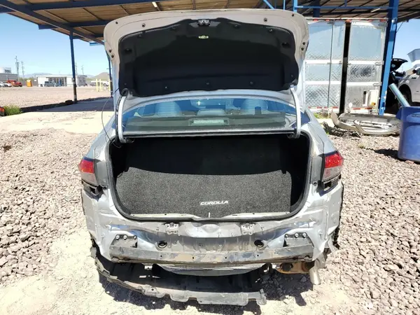 2020 TOYOTA COROLLA auction photo 6