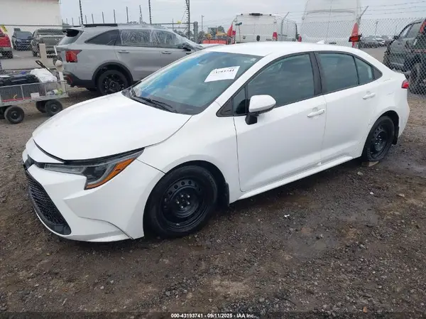 5YFEPRAE4LP132205 2020 TOYOTA COROLLA - Image 2