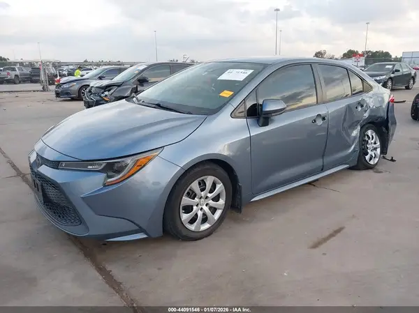 5YFEPRAE5LP042416 2020 TOYOTA COROLLA - Image 2