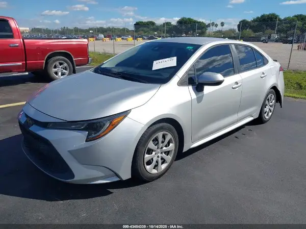 5YFEPRAE5LP062066 2020 TOYOTA COROLLA - Image 2