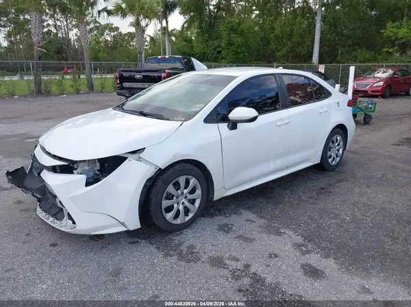 5YFEPRAE5LP097657 2020 TOYOTA COROLLA - Image 2