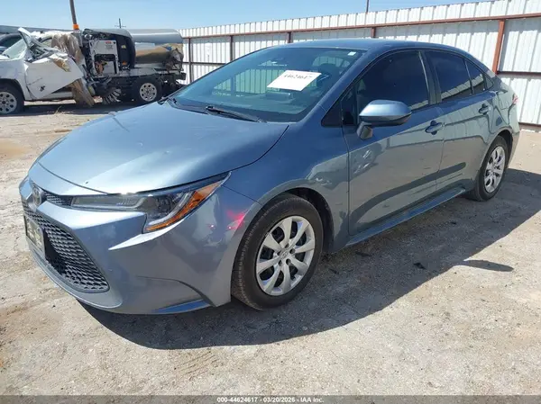 5YFEPRAE5LP108219 2020 TOYOTA COROLLA - Image 2