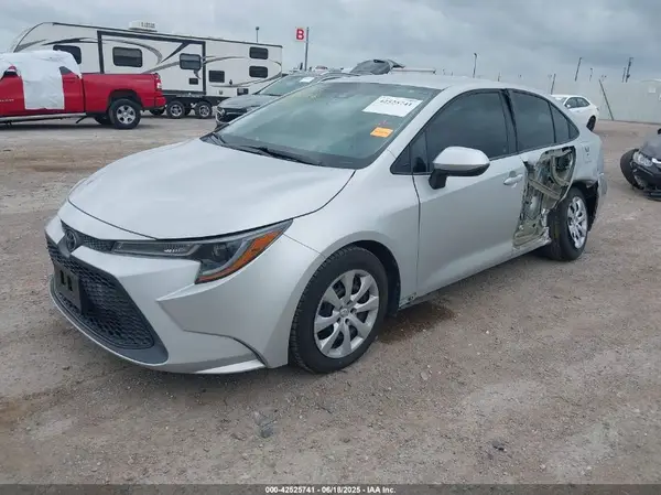 5YFEPRAE5LP112738 2020 TOYOTA COROLLA - Image 2