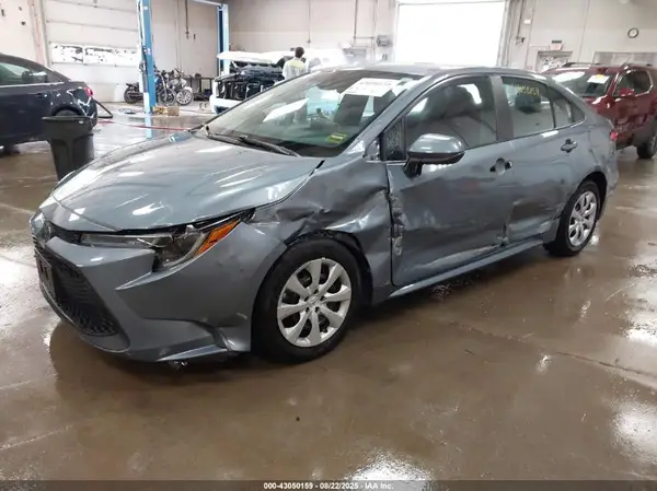 5YFEPRAE5LP121732 2020 TOYOTA COROLLA - Image 2