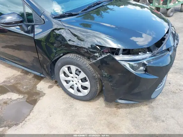 2020 TOYOTA COROLLA auction photo 6