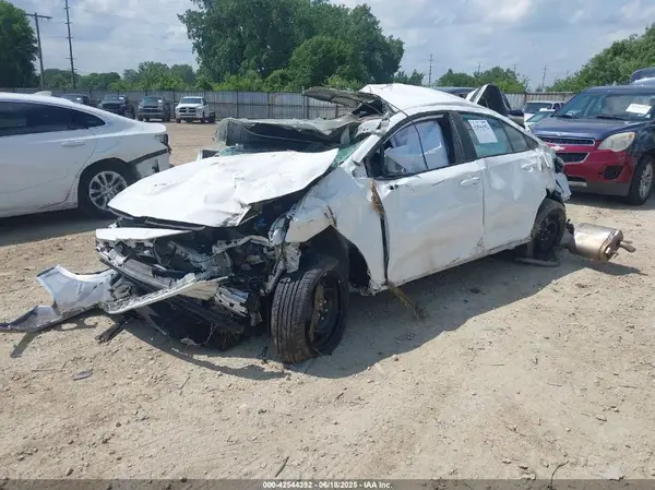 5YFEPRAE6LP044904 2020 TOYOTA COROLLA - Image 2