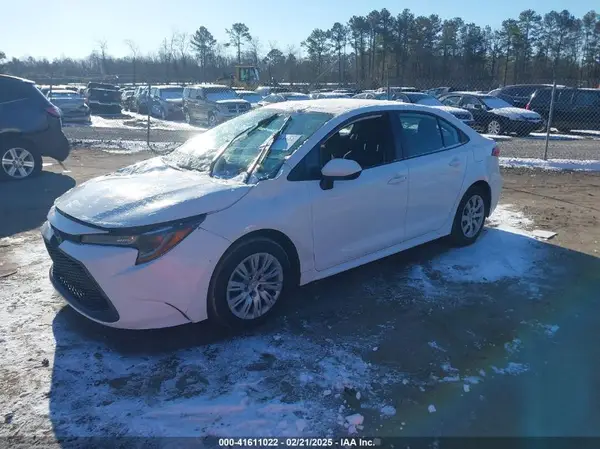 5YFEPRAE6LP052615 2020 TOYOTA COROLLA - Image 2
