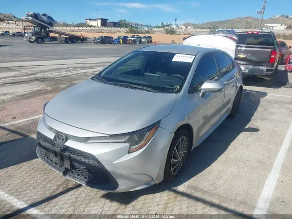 5YFEPRAE7LP109744 2020 TOYOTA COROLLA - Image 2