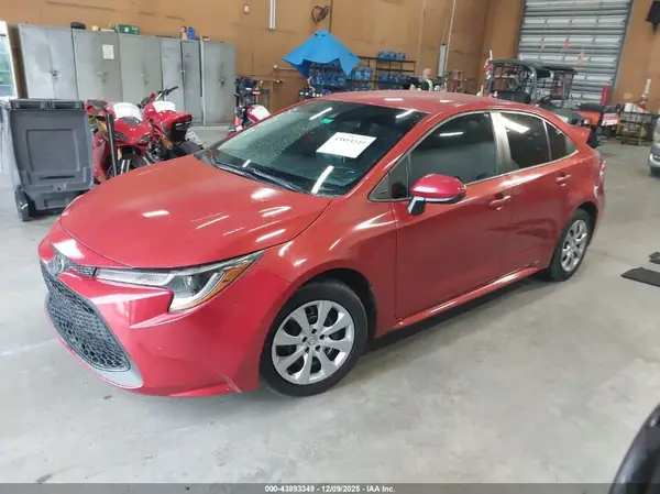5YFEPRAE8LP039767 2020 TOYOTA COROLLA - Image 2