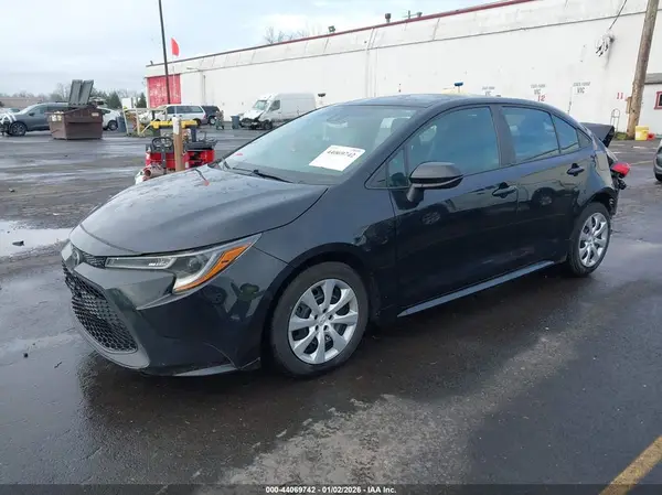 5YFEPRAE8LP110661 2020 TOYOTA COROLLA - Image 2
