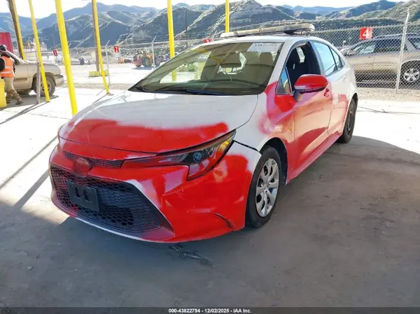 5YFEPRAE8LP118761 2020 TOYOTA COROLLA - Image 2