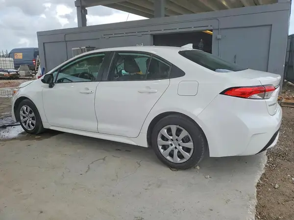 5YFEPRAE9LP013162 2020 TOYOTA COROLLA - Image 2